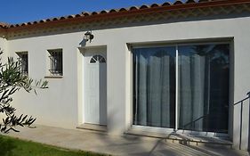 Joli Appartement Au Calme Entre Nimes Et Avignon