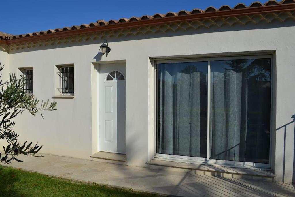 Joli Appartement Au Calme Entre Nimes Et Avignon Meynes Exteriér fotografie