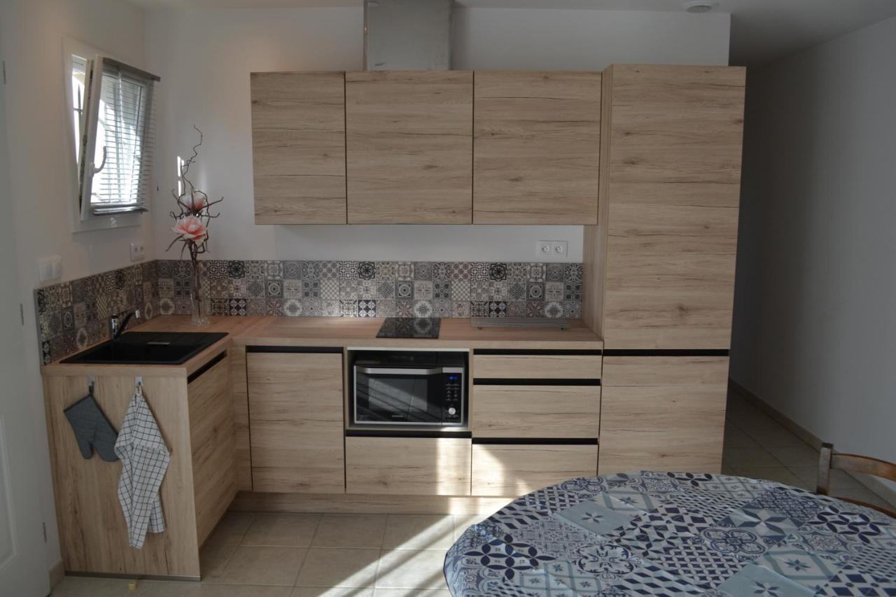 Joli Appartement Au Calme Entre Nimes Et Avignon Meynes Exteriér fotografie